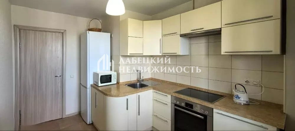 Фото объекта: 1-комн. кв., 33,4 м², Санкт-Петербург, Полевая Сабировская